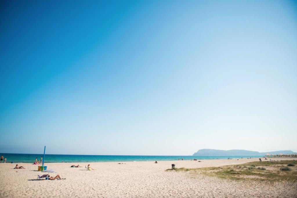 Poetto Beach Apartamento Quartu SantʼElena Exterior foto