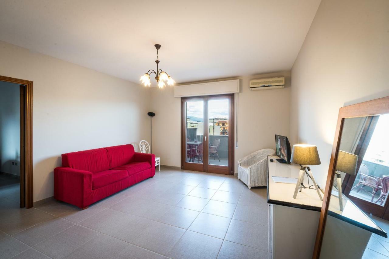 Poetto Beach Apartamento Quartu SantʼElena Exterior foto
